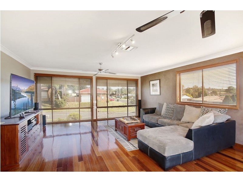 18 Chardonnay Ave, Eschol Park NSW 2558