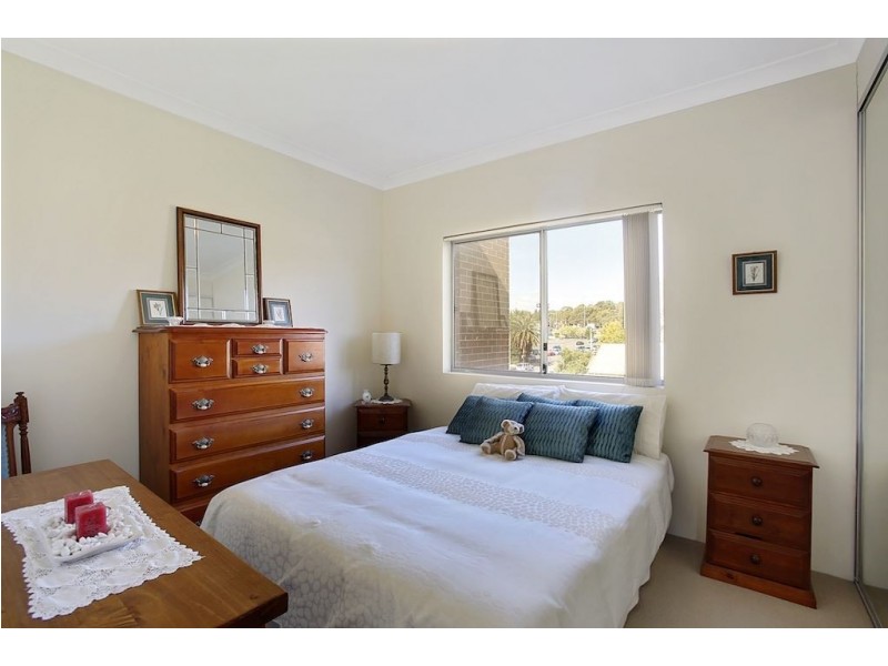 19/7-9 King Street, Campbelltown NSW 2560