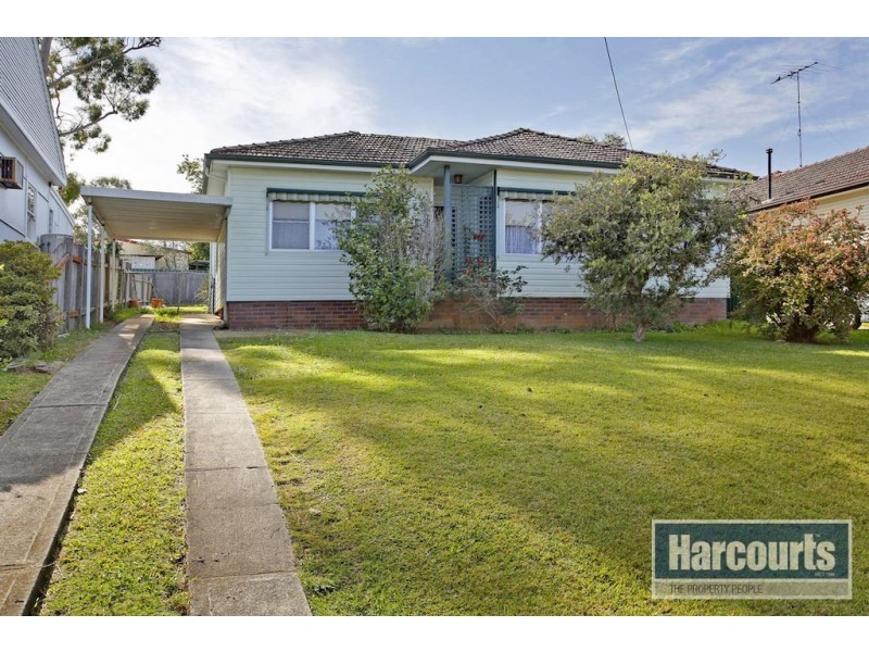 12 Bocking Ave, Bradbury NSW 2560