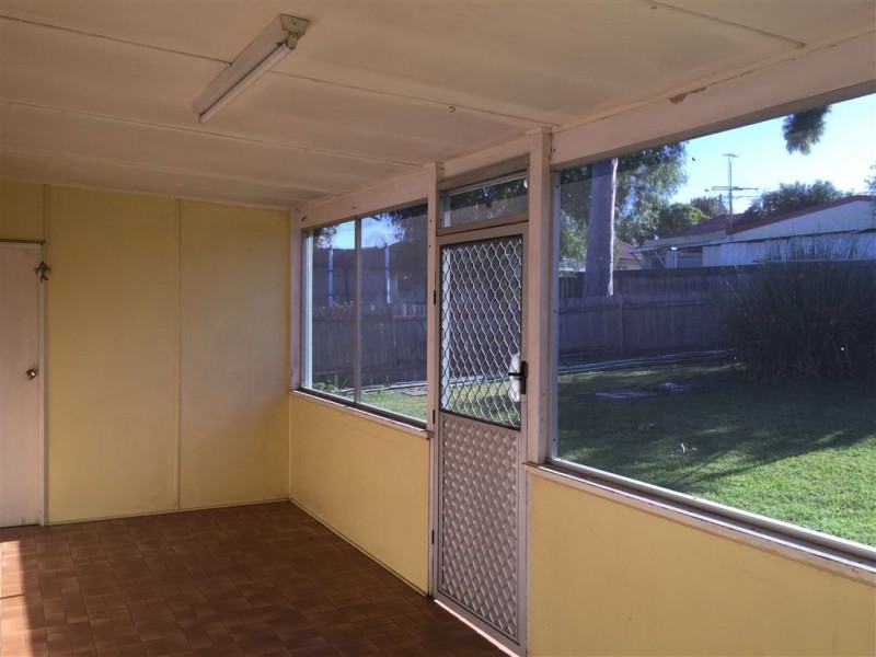 12 Bocking Ave, Bradbury NSW 2560