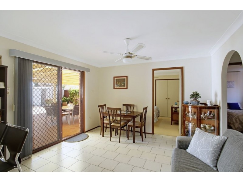 10 Swiveller Close, Ambarvale NSW 2560