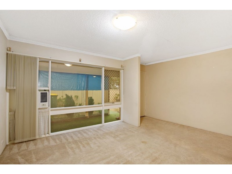 4/42 Woodhouse Drive, Ambarvale NSW 2560