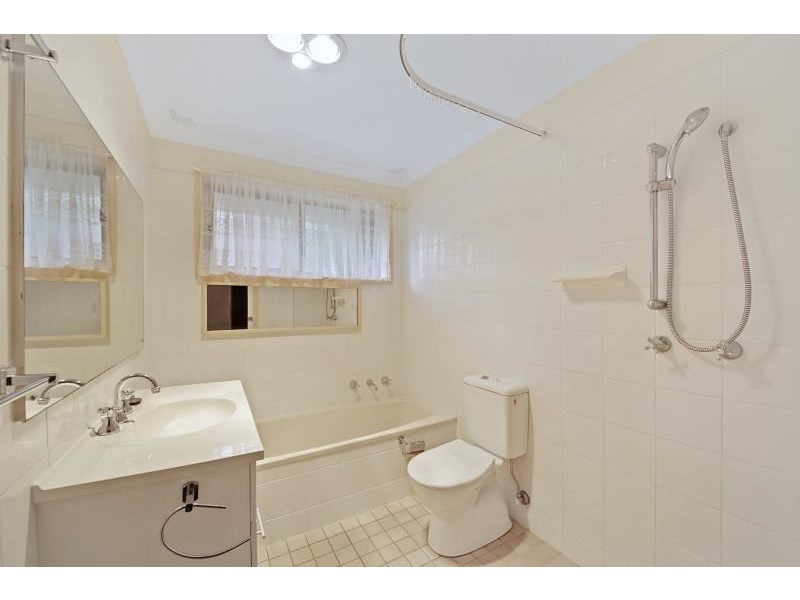 38 Raymond Avenue, Campbelltown NSW 2560