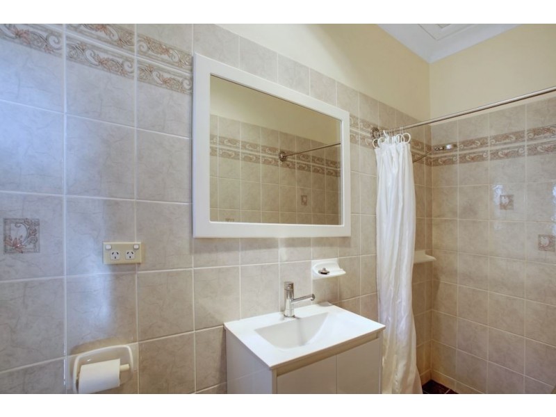 71 Lithgow Street, Campbelltown NSW 2560