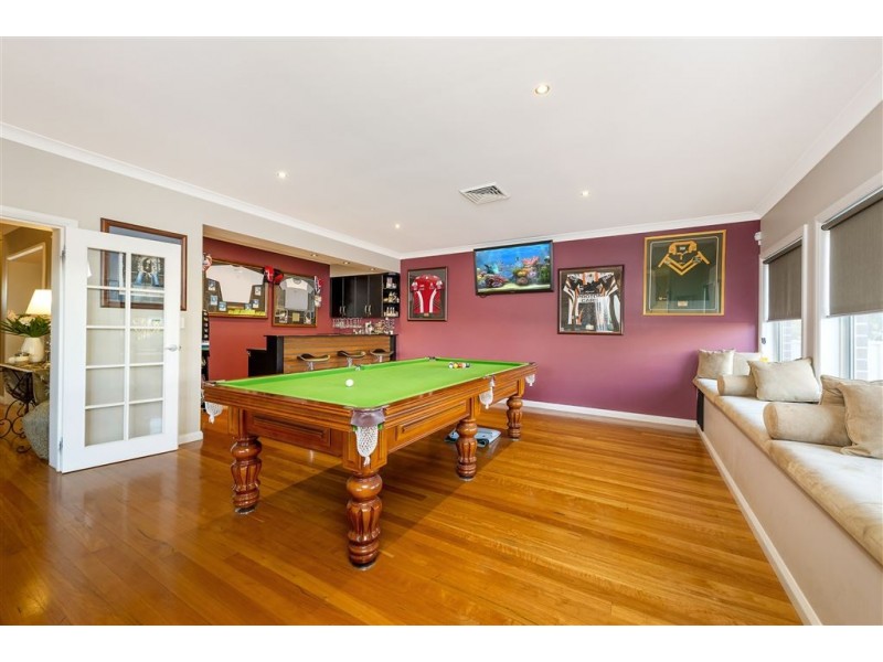 5 St Aubins Place, Glen Alpine NSW 2560