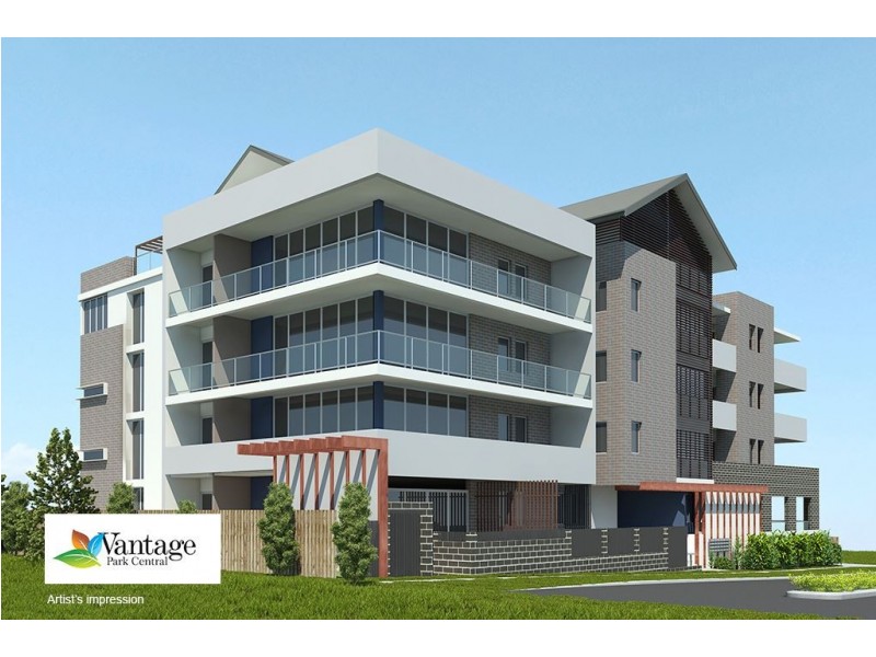 8/54 Santana Road, Campbelltown NSW 2560