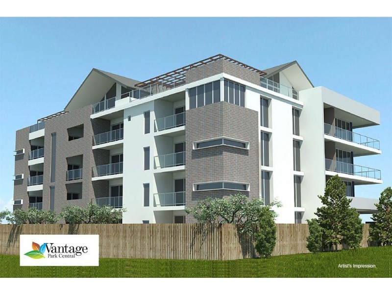 8/54 Santana Road, Campbelltown NSW 2560