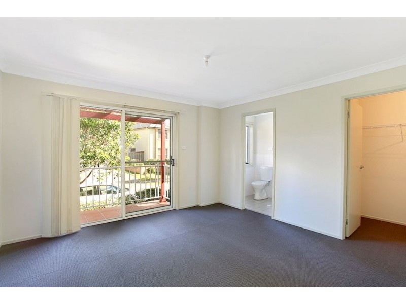 6 Hampstead Road, Campbelltown NSW 2560
