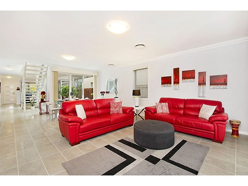 6 Padua Lane, Campbelltown NSW 2560