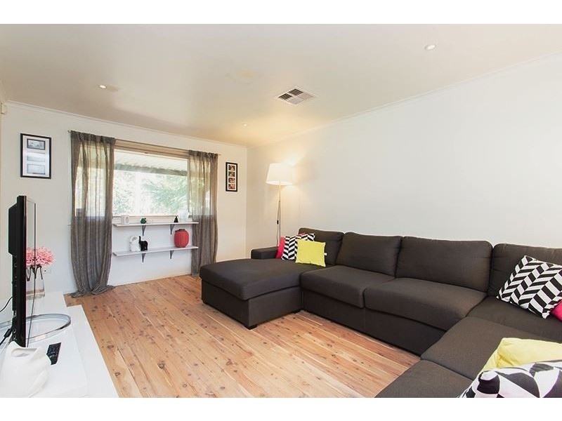 8 Endeavour Street, Ruse NSW 2560