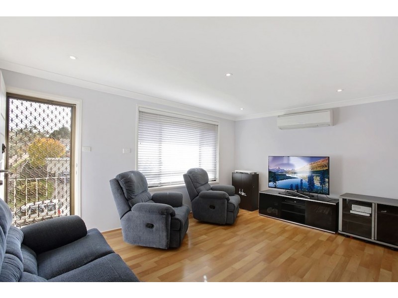 7 Bauxite Place, Eagle Vale NSW 2558