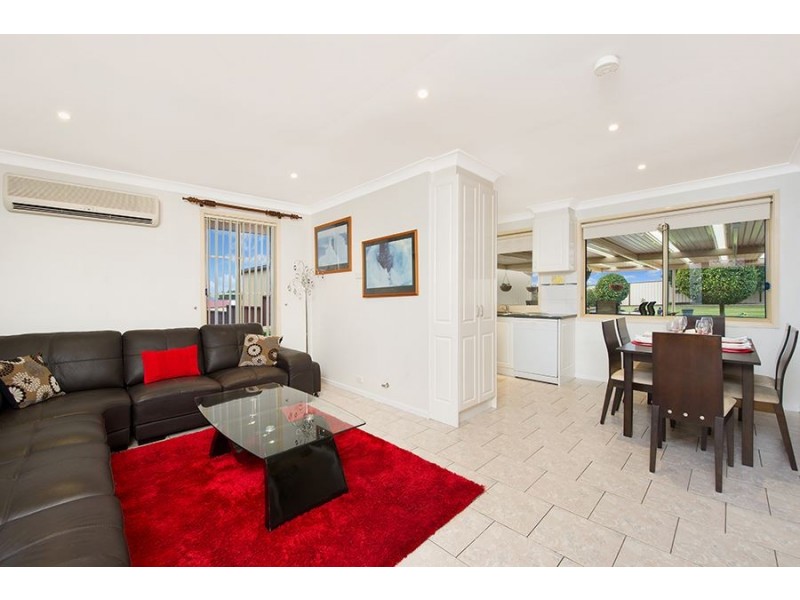 13 Opal Place, Eagle Vale NSW 2558