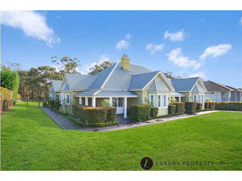 9 Domenics Place, Grasmere NSW 2570