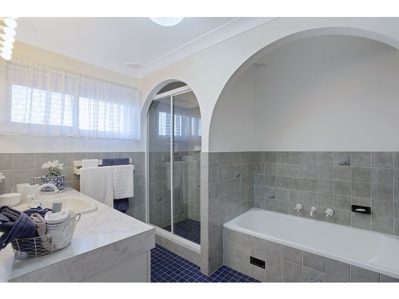 19 Starfighter Ave, Raby NSW 2566