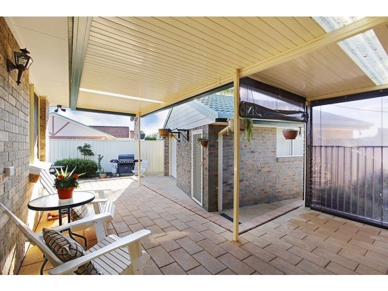 322 Copperfield Drive, Rosemeadow NSW 2560