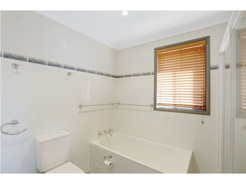 13 Ayres Crescent, Leumeah NSW 2560