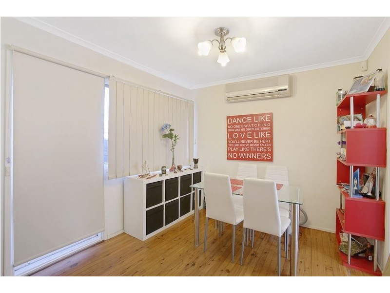 10 Timberlea Close, Bradbury NSW 2560