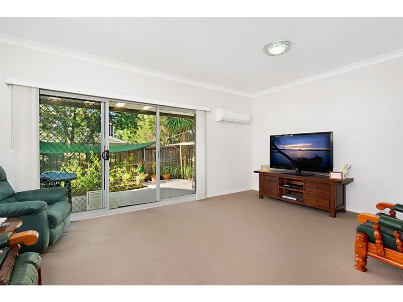 5 Carlton Road, Campbelltown NSW 2560