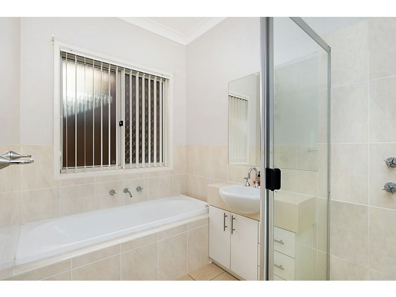 5 Carlton Road, Campbelltown NSW 2560