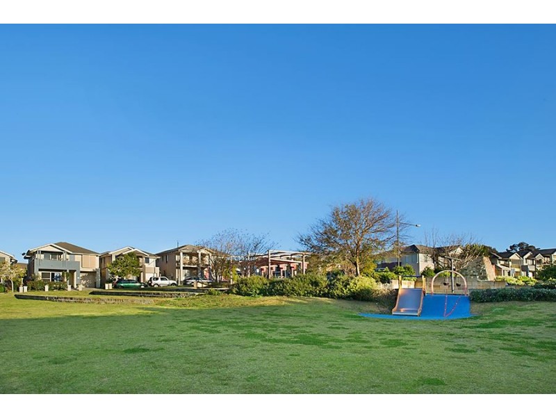 5 Carlton Road, Campbelltown NSW 2560