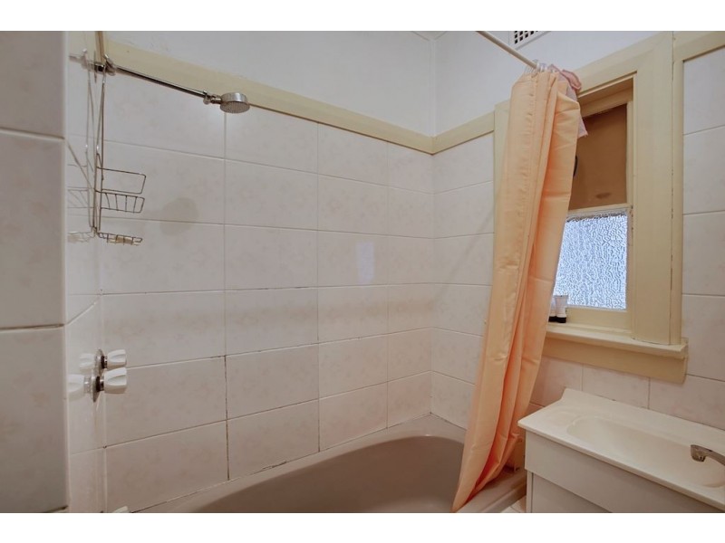 46 Surrey Street, Minto NSW 2566