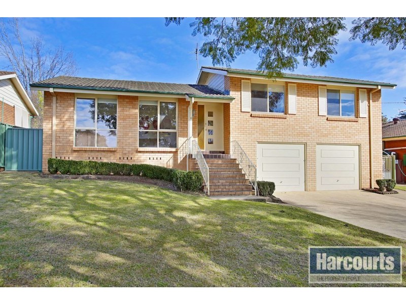 6 Templeton Road, Elderslie NSW 2570
