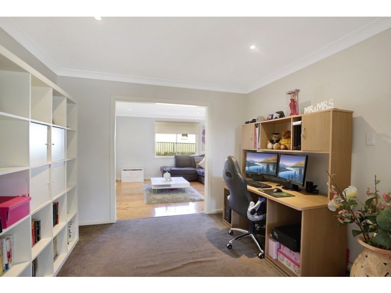 6 Templeton Road, Elderslie NSW 2570