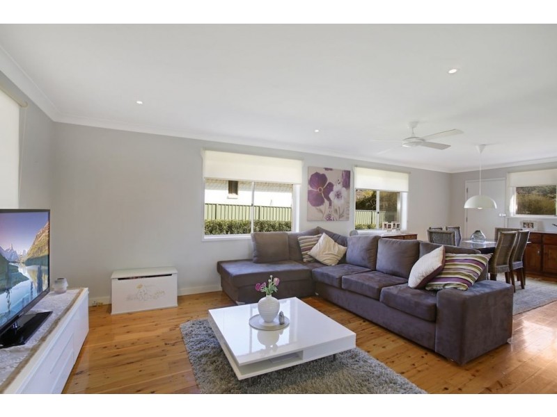 6 Templeton Road, Elderslie NSW 2570