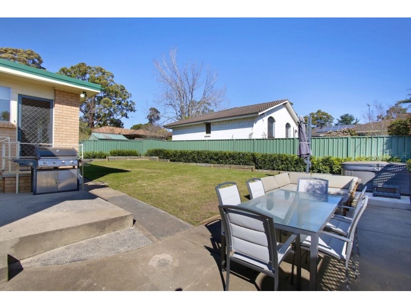 6 Templeton Road, Elderslie NSW 2570