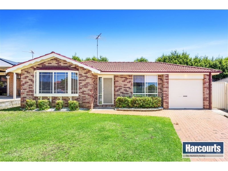 16 Elliot Place, St Helens Park NSW 2560