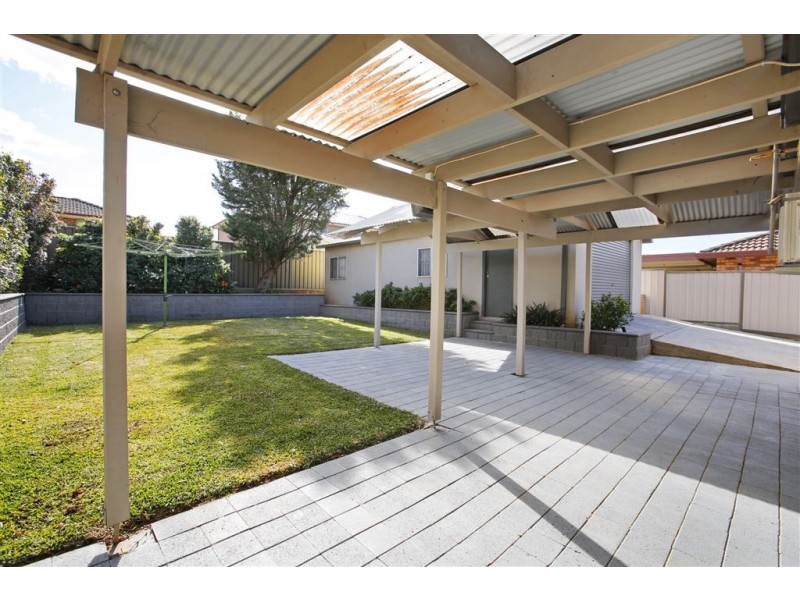 14 Romilly Place, Ambarvale NSW 2560