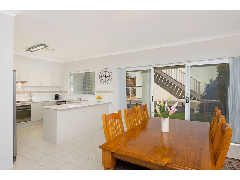 10 Hidcote Road, Campbelltown NSW 2560