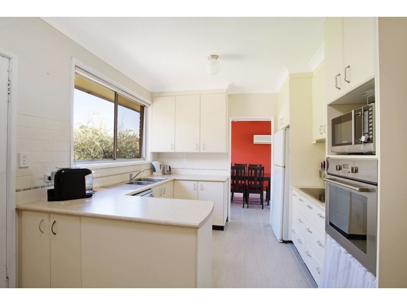 17 Blackbutt Avenue, Bradbury NSW 2560