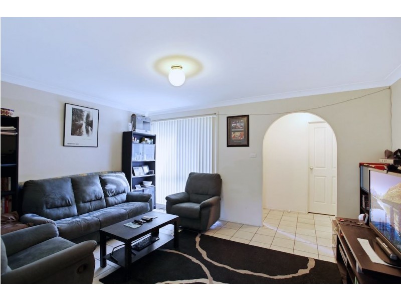 8 Nott Place, Mount Annan NSW 2567