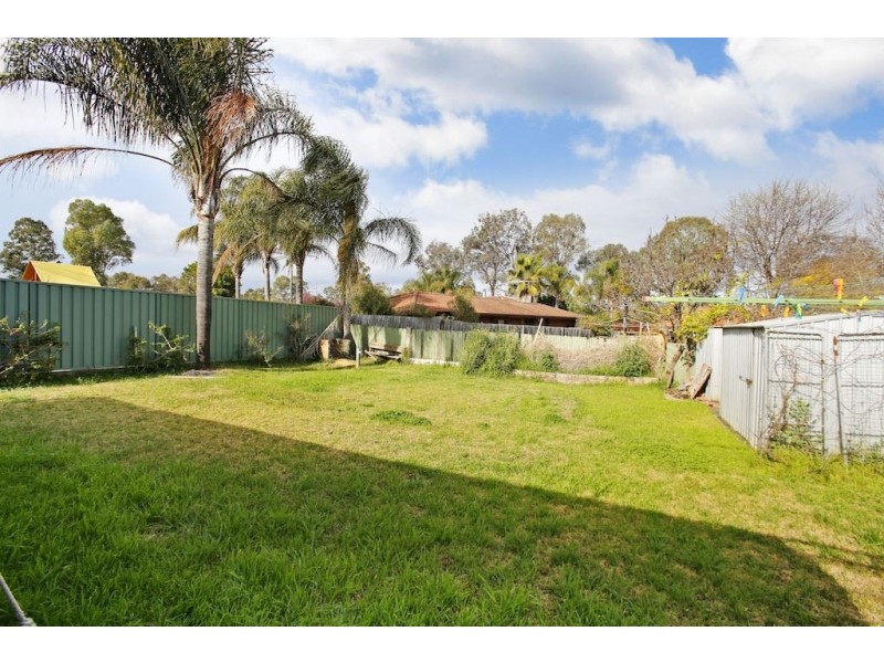8 Nott Place, Mount Annan NSW 2567
