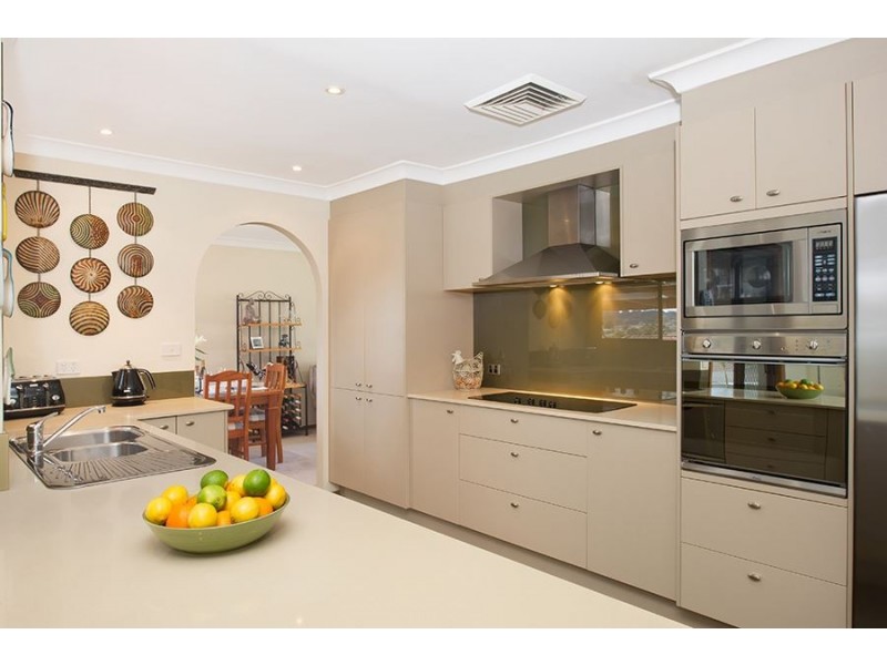 13 Whitworth Place, Raby NSW 2566