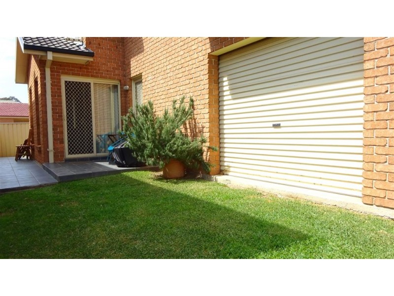 2 Gibbs Place, St Helens Park NSW 2560