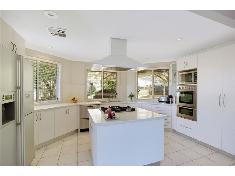 5 Lyndhurst Place, Glen Alpine NSW 2560