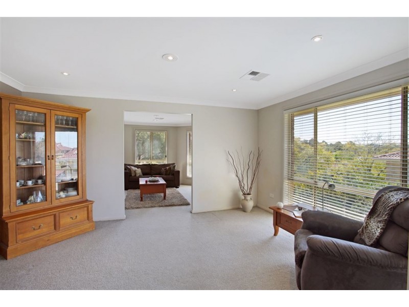 5 Lyndhurst Place, Glen Alpine NSW 2560