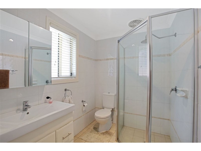 5 Lyndhurst Place, Glen Alpine NSW 2560