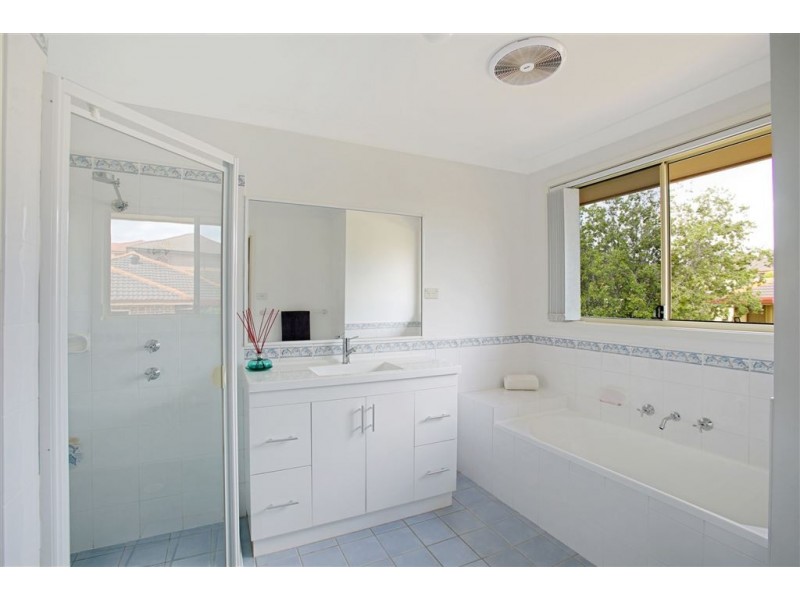 52 Mountain View Avenue, Glen Alpine NSW 2560