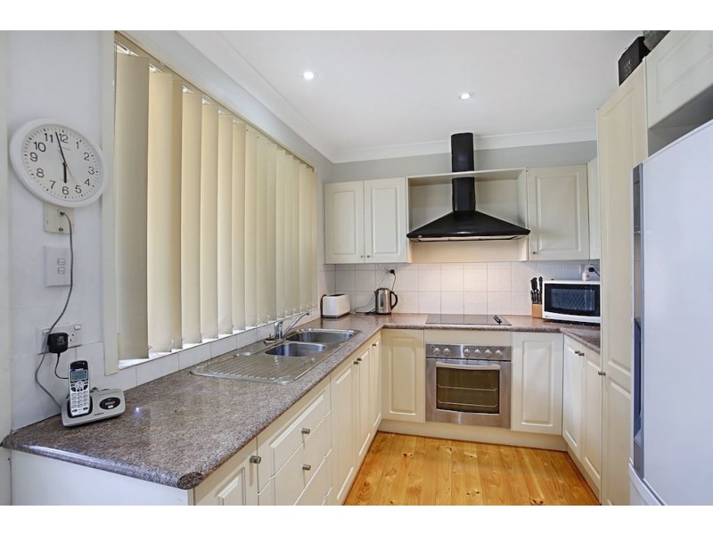 11 Trebbiano Place, Eschol Park NSW 2558