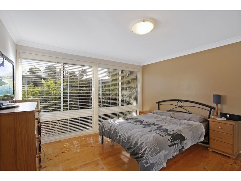 11 Trebbiano Place, Eschol Park NSW 2558