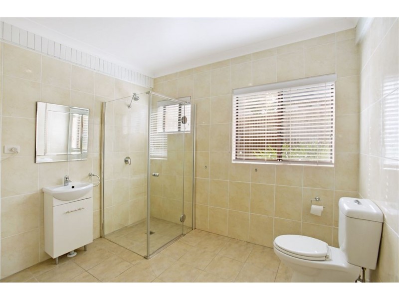 11 Burrinjuck Street, Leumeah NSW 2560