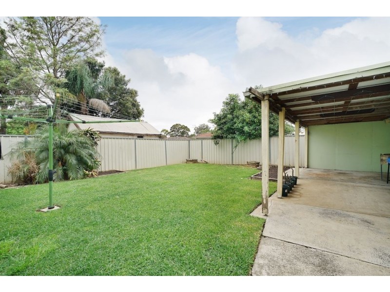 16 Lindesay Street, Leumeah NSW 2560