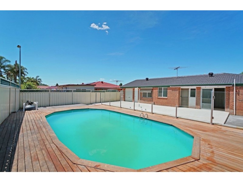 142 Spitfire Drive, Raby NSW 2566