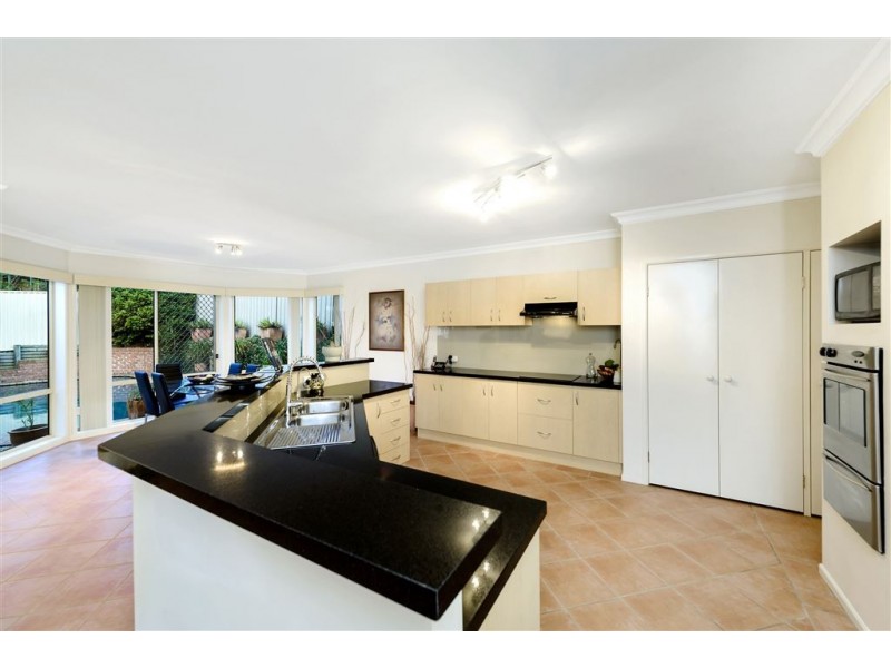 17 Invergowrie Avenue, Glen Alpine NSW 2560