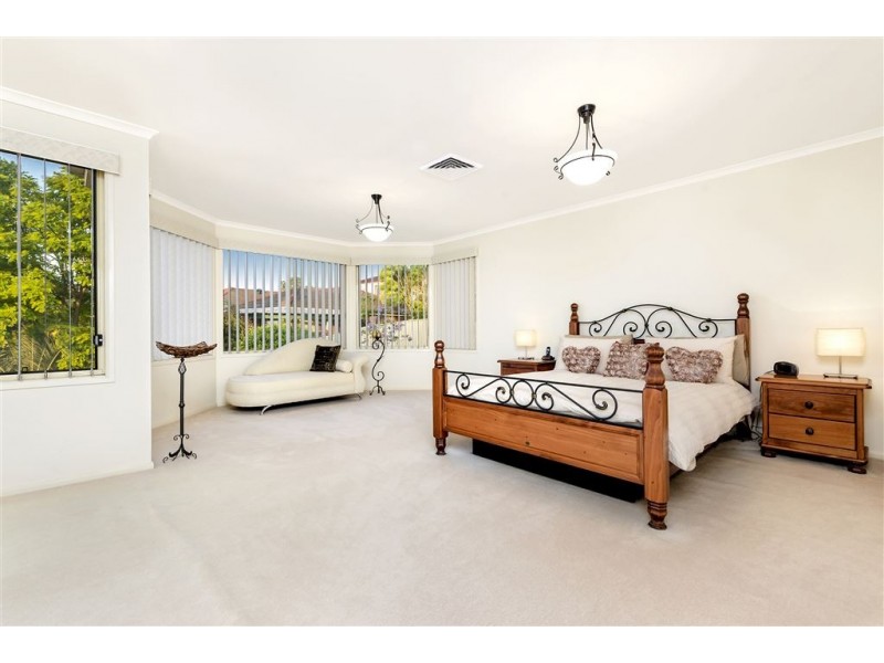 17 Invergowrie Avenue, Glen Alpine NSW 2560