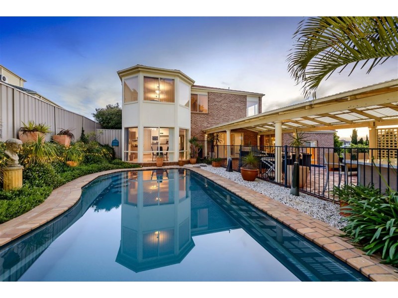 17 Invergowrie Avenue, Glen Alpine NSW 2560