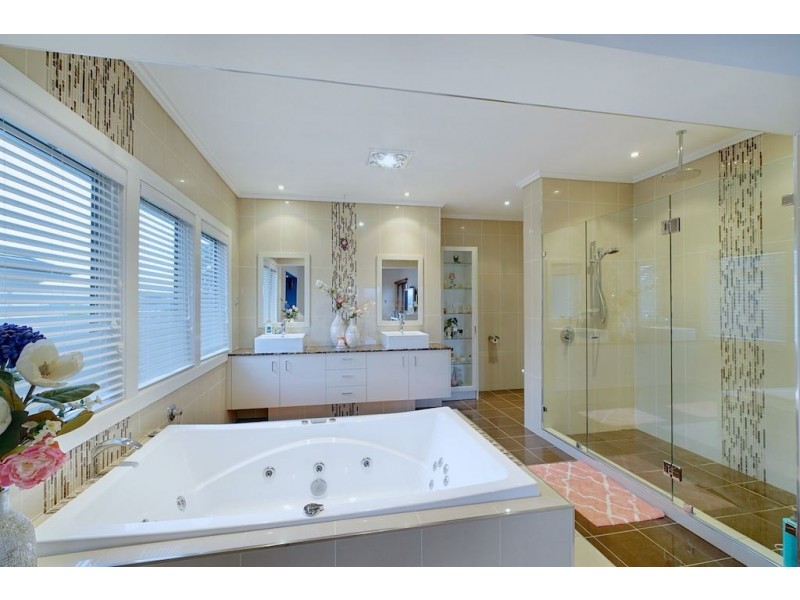 25 Tullet Street, Camden Park NSW 2570